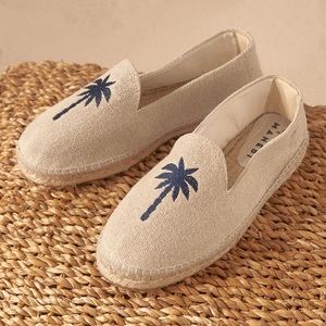 Manebi Mens Organic Hemp Embroidered Palm Tree Espadrilles Shoes